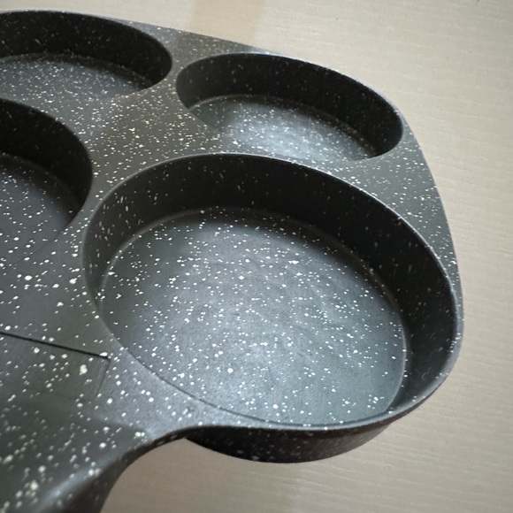 Non Stick Omelet Pan Waffle Pan Egg Cooker - Picture 4 of 8